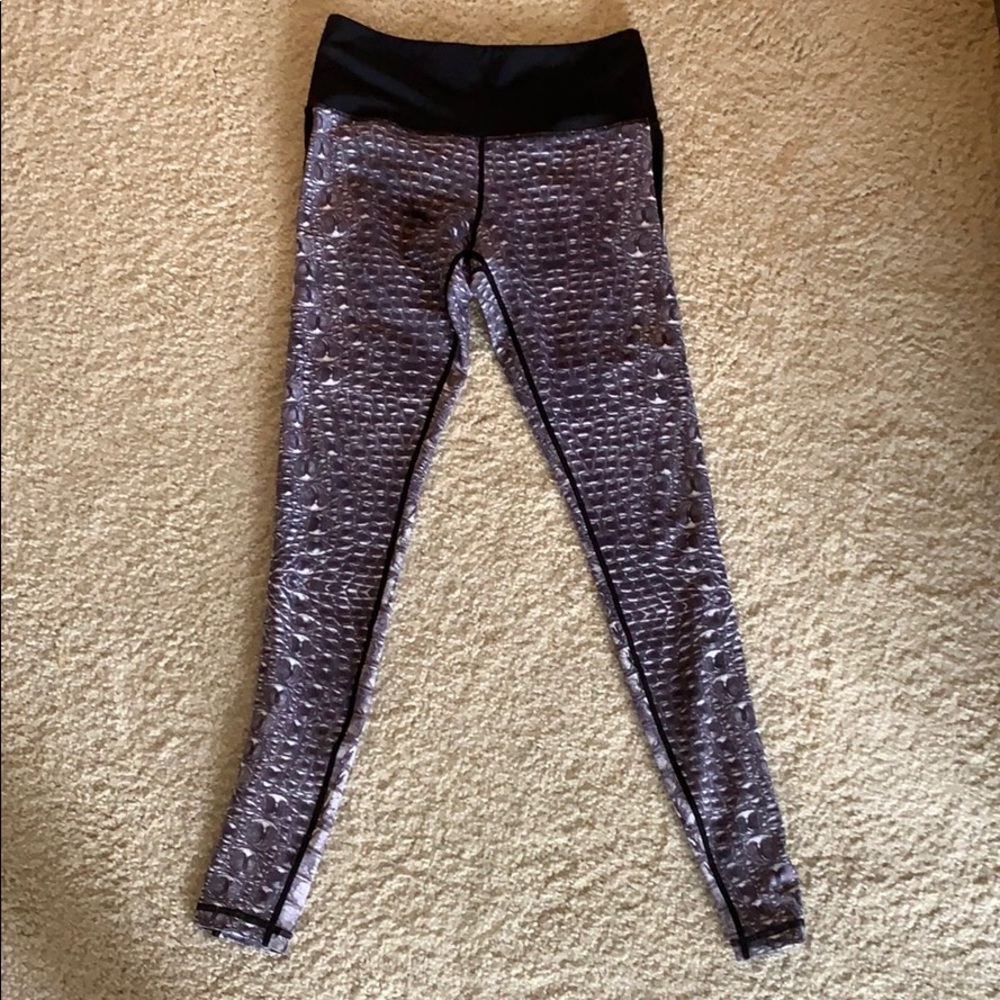 Abstract Patterned Leggings